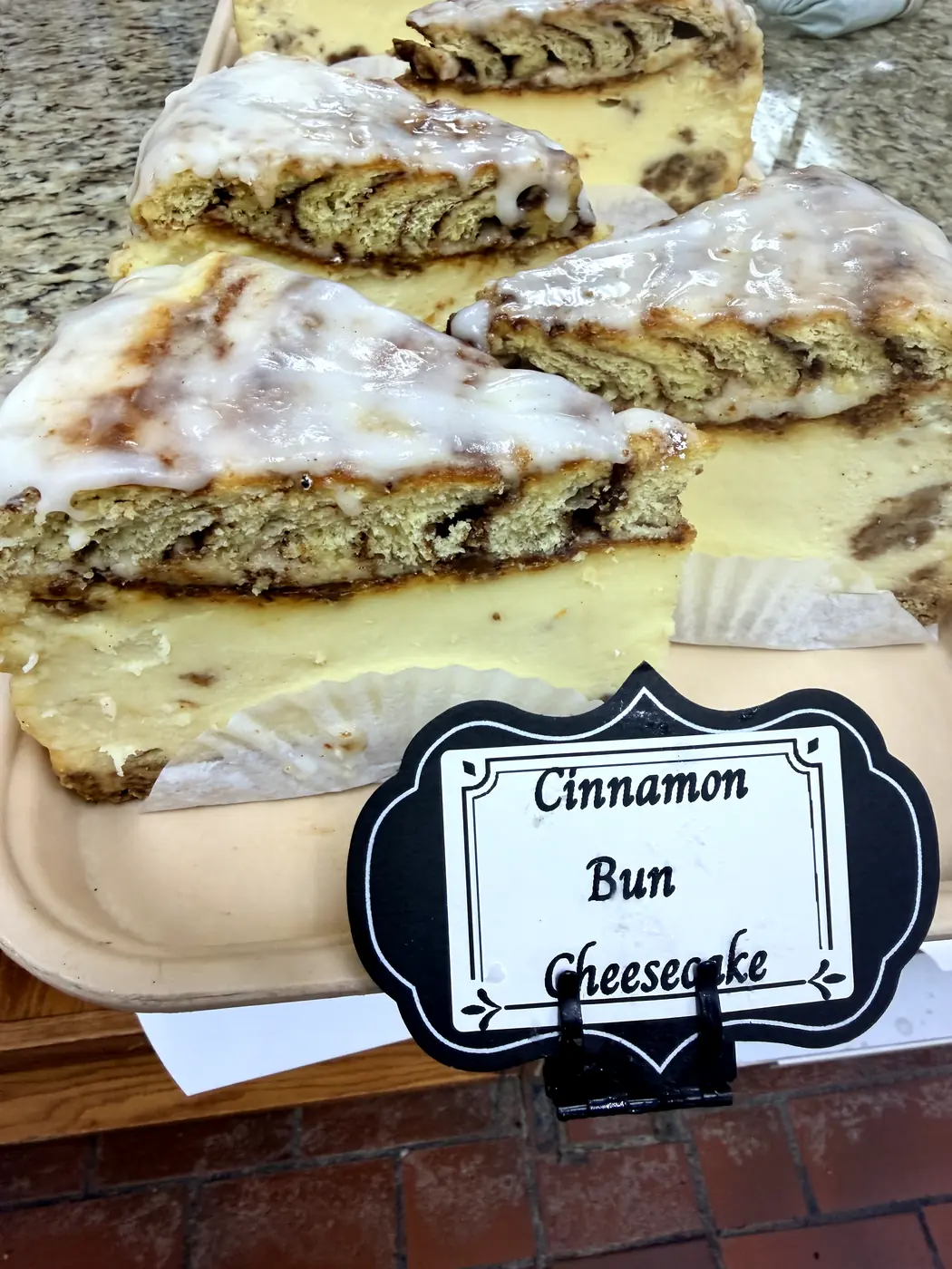 Cinnamon Bun Cheesecake